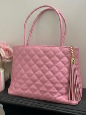 RARE VINTAGE PINK CAVIAR LEATHER Classic  Tote Bag W/ Light Pink Suede Lining